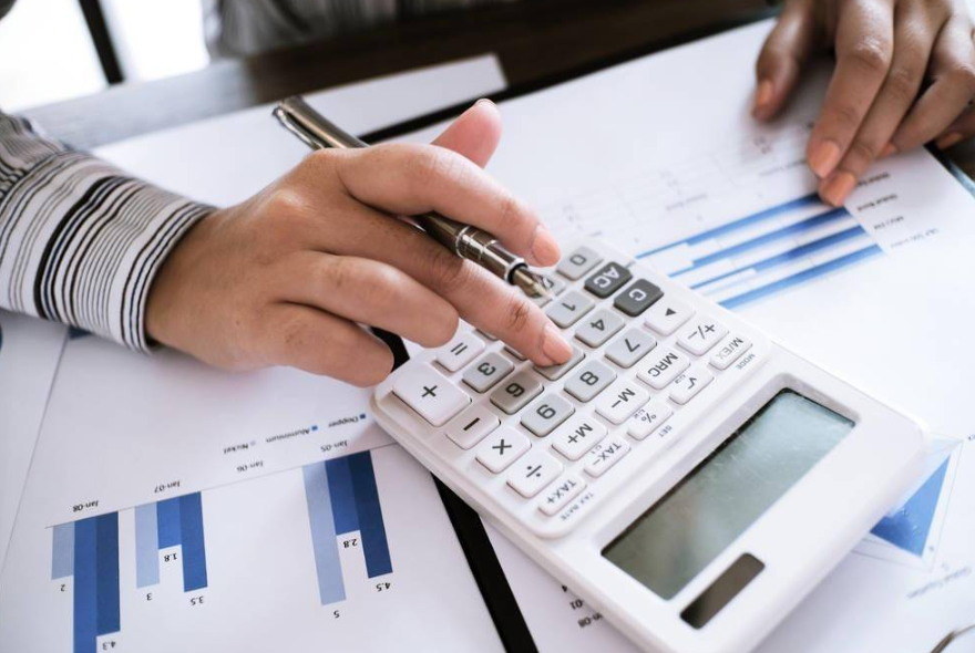 合理的籌劃方案，幫助企業(yè)渡過財(cái)稅難關(guān)。