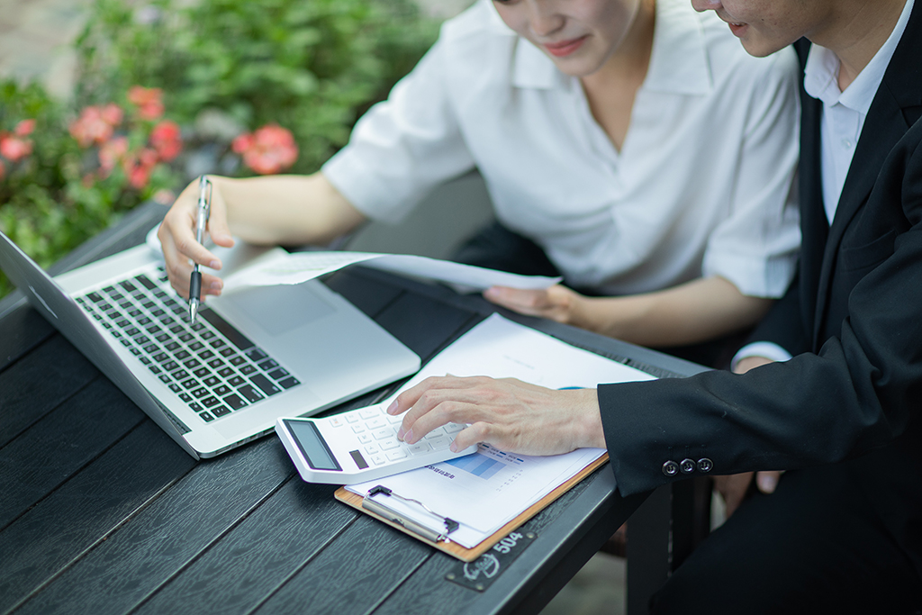 香港分公司注冊(cè),設(shè)立控股模式能夠帶來(lái)什么樣的好處呢? 香港分公司注冊(cè),設(shè)立控股模式能夠帶來(lái)什么樣的好處呢?